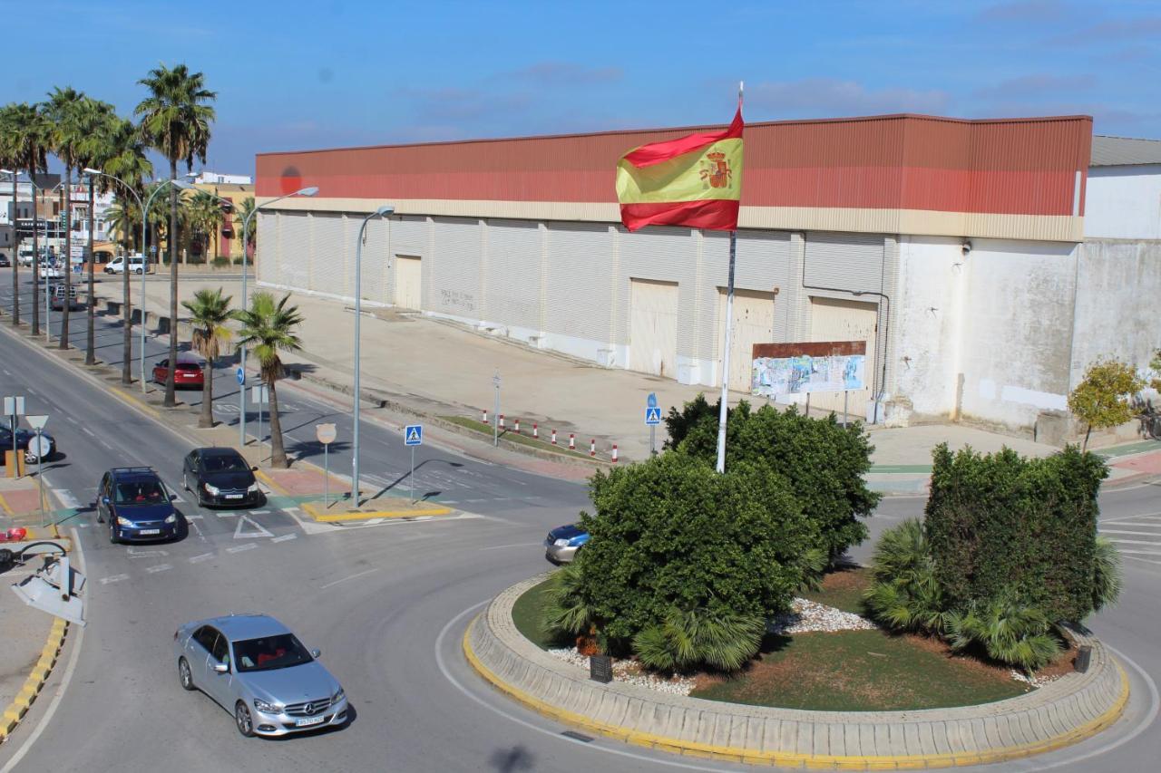 Pension Hidalgo 2 Utrera Exterior photo